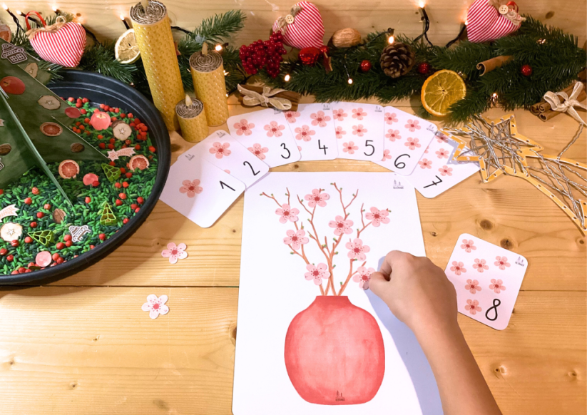 VÁNOČNÍ ZVYKY A TRADICE - SENZORICKÉ HRANÍ - PDF: PDF