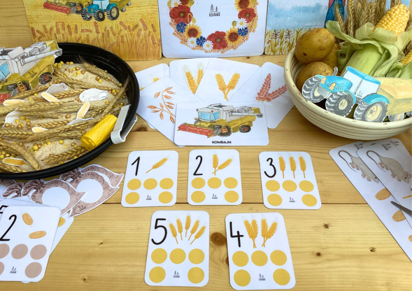 SKLIZEŇ NA POLI, DOŽÍNKY - senzorické hraní