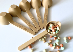 Naběračka na sypký materiál