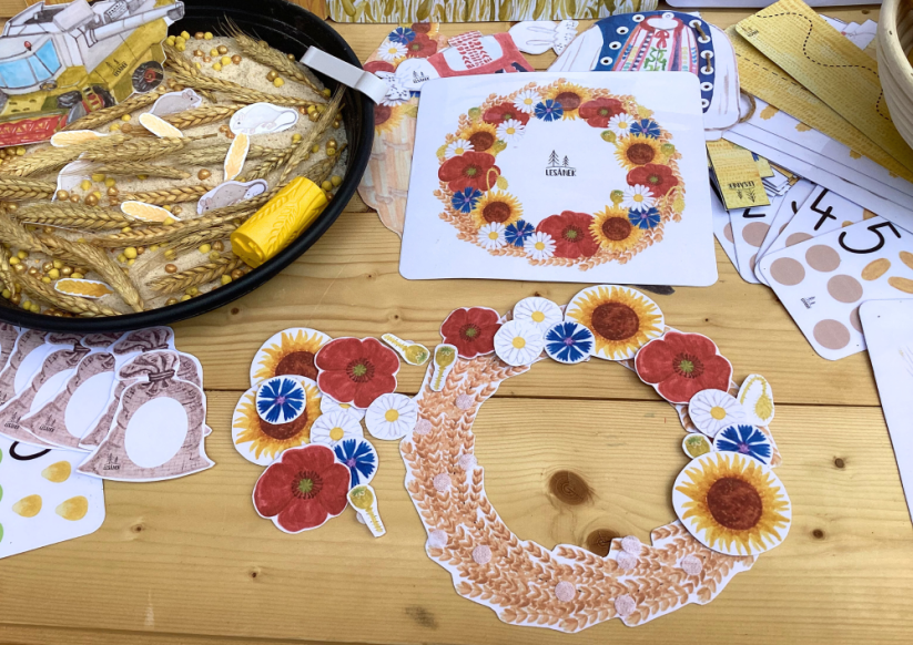 SKLIZEŇ NA POLI, DOŽÍNKY - senzorické hraní