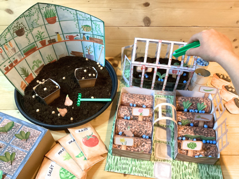 JARO NA ZAHRÁDCE- SENZORICKÉ HRANÍ - PDF: PDF