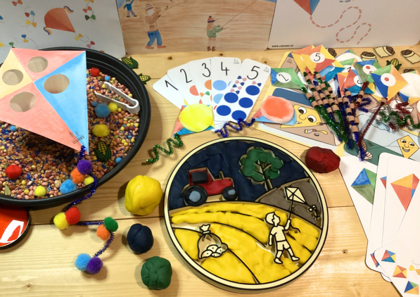 LÉTÁME SI V OBLACÍCH - senzorické hraní