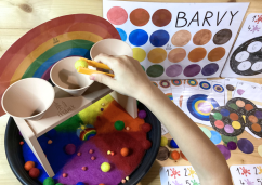 BARVY - senzorické hraní