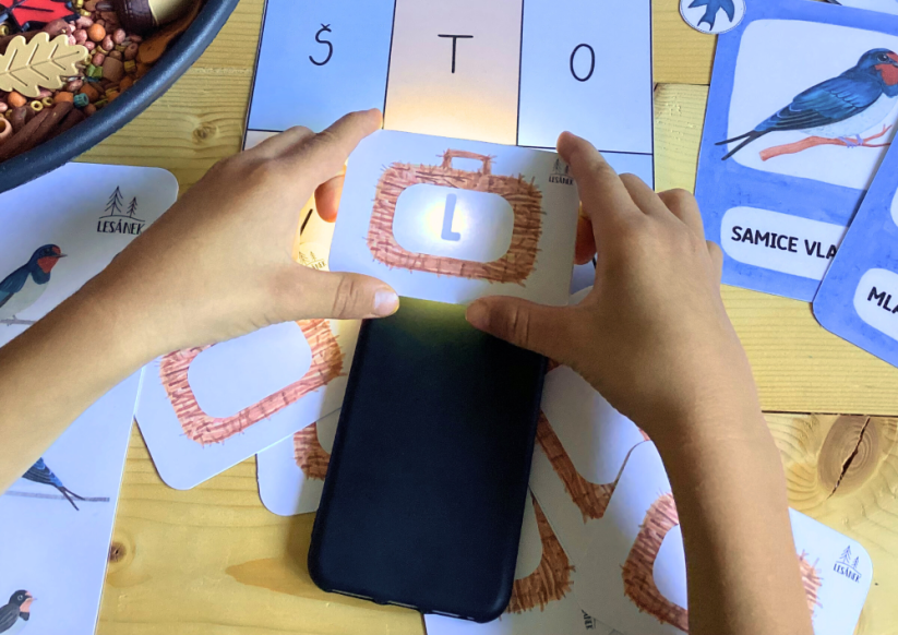 VLAŠTOVKY SE CHYSTAJÍ NA CESTU - senzorické hraní