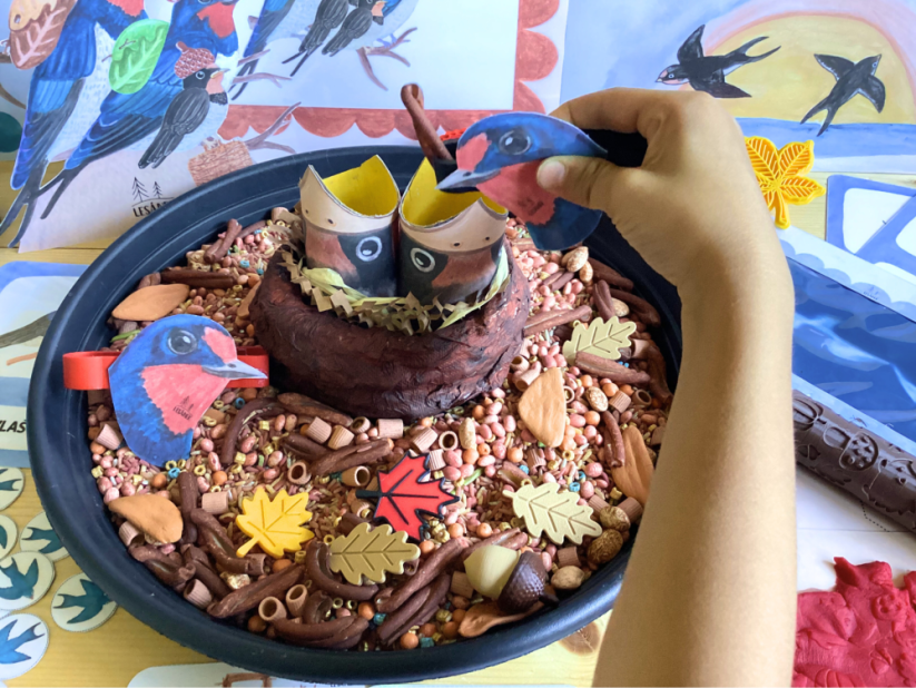 VLAŠTOVKY SE CHYSTAJÍ NA CESTU - senzorické hraní