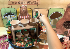 KOLONIÁL U MEDVĚDA - senzorické hraní