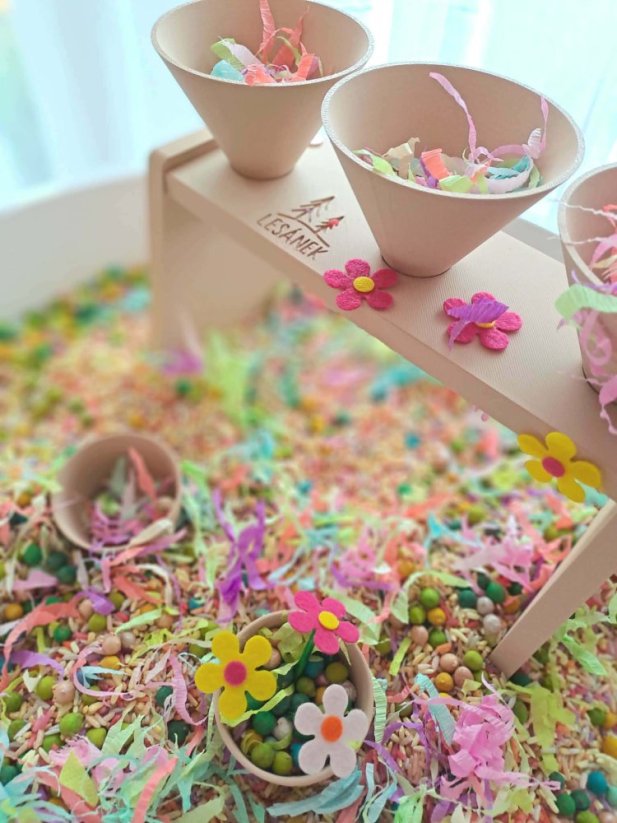 MULTIFUNKČNÍ PŘESÝPACÍ STOJÁNEK