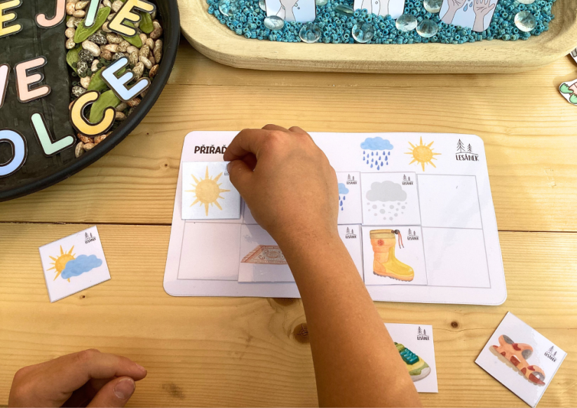 VÍTEJTE VE ŠKOLCE - senzorické hraní