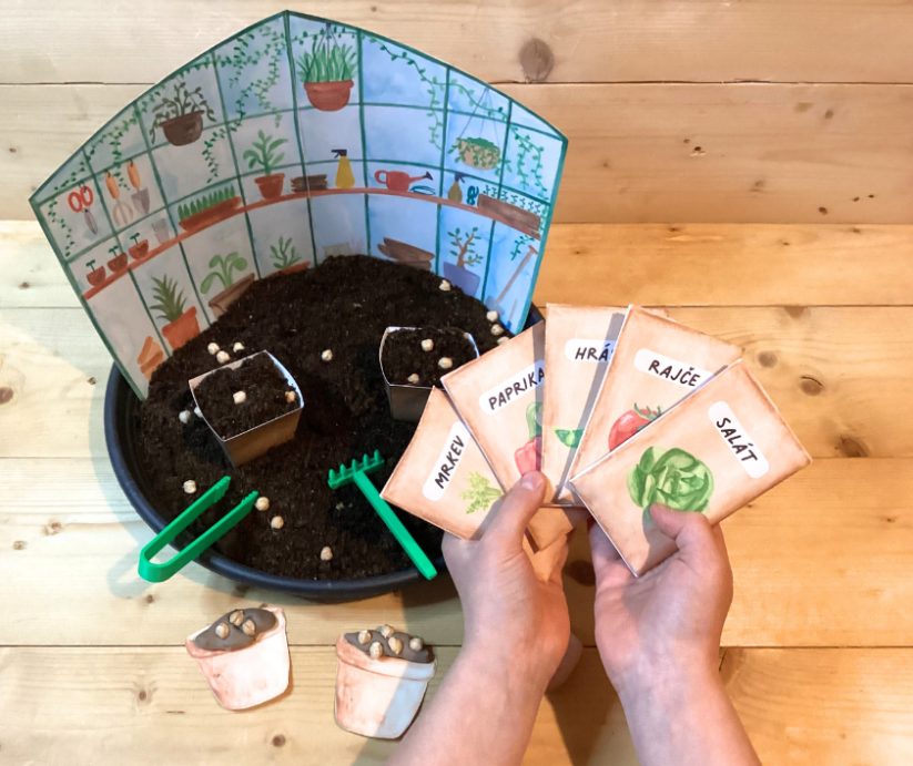 JARO NA ZAHRÁDCE- SENZORICKÉ HRANÍ - PDF: PDF